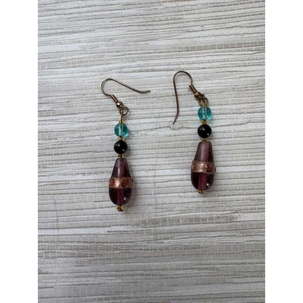 Dangle earrings